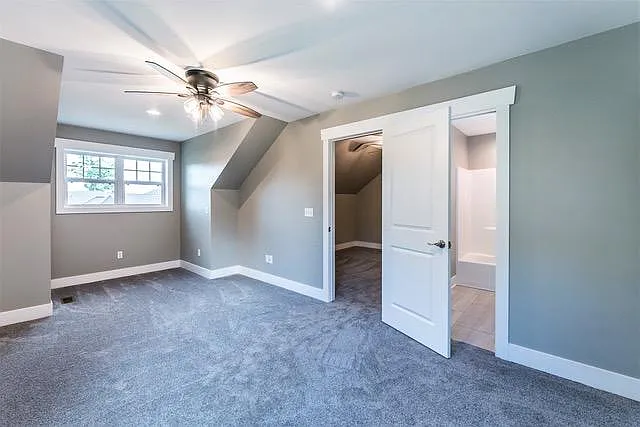 5883 Scenic Bluff Dr — Photo 14