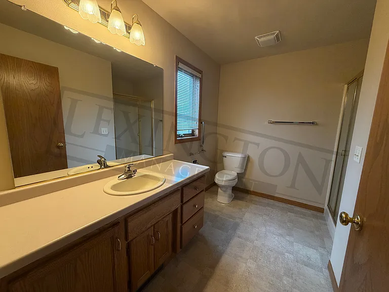 827 Foote St — Photo 2