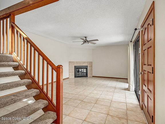4th image of 1055 Harrison St