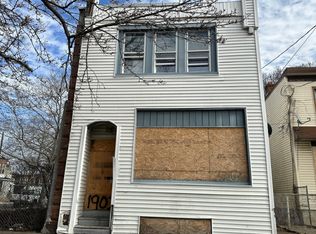 1902 Fillmore St, Camden, NJ 08104