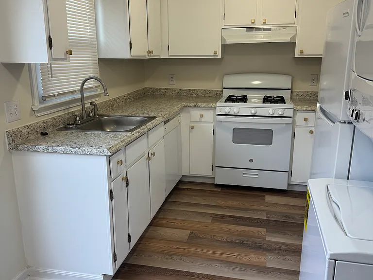 3501 Fort Ave #2 — Photo 21