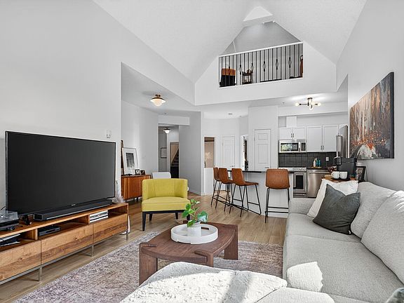 5th image of 9927 79th Ave NW #309