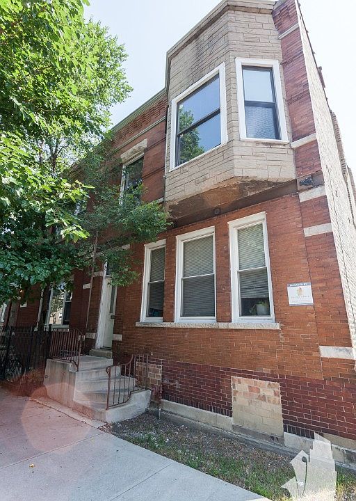 1st image of 2321 N Albany Ave #2