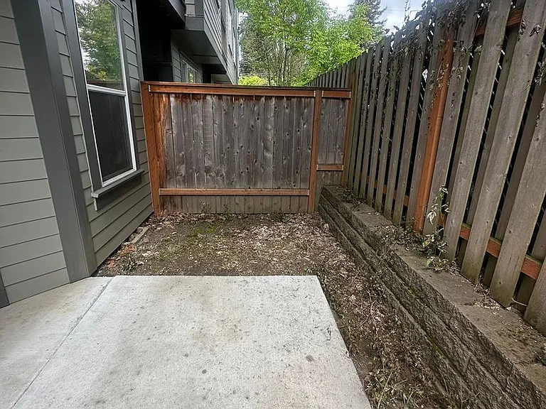436 NE Stafford St #9 — Photo 12