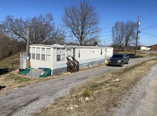 588 Cecil Hale Rd, Smithville, TN 37166