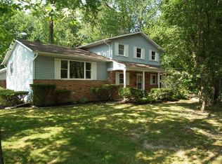 8665 Rosebud Dr, Mentor, OH 44060