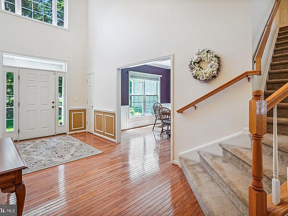 2nd image of 299 Summer Breeze Ln