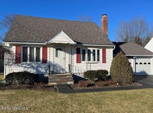 1137 Owen Rd, Schenectady, NY 12303