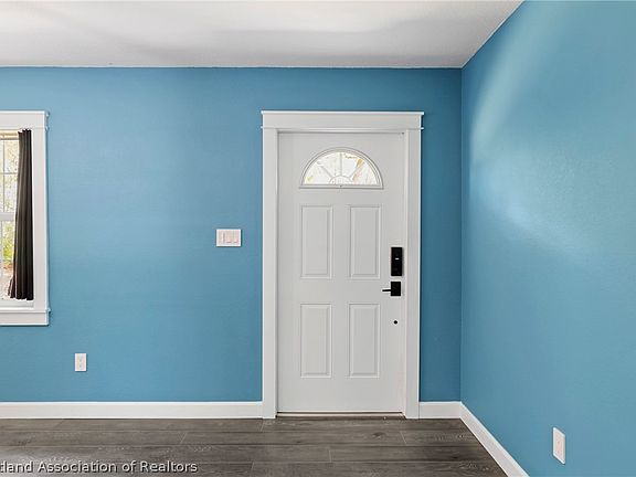 2nd image of 2611 Lake Josephine Dr