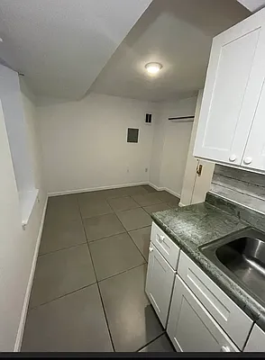 Rented by NY Space Finders Inc. | media 4