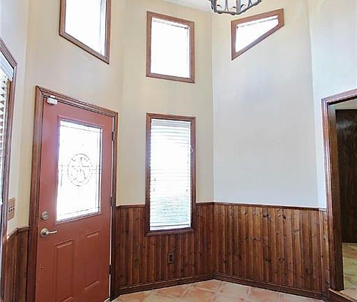 5th image of 304 Canyon Oaks Cir