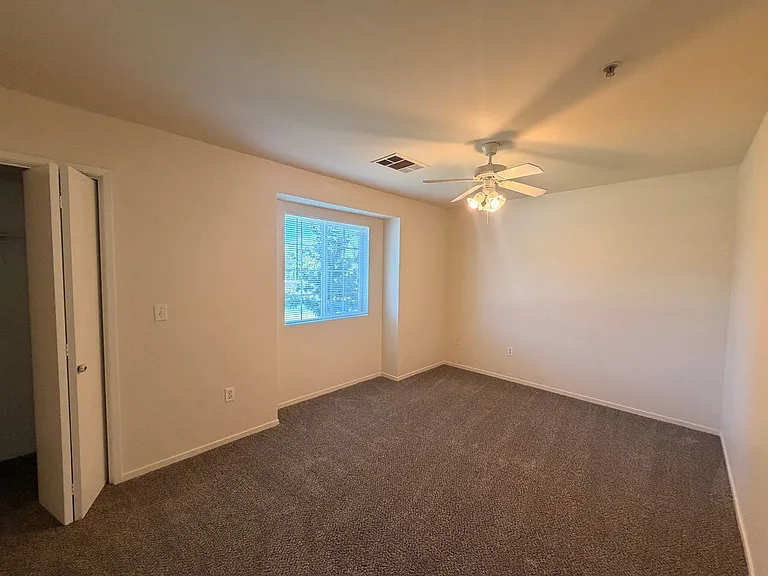 600 Hosking Ave #84 — Photo 5