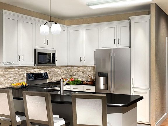 5th image of 6290 SW 47th Ct #9