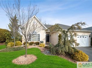 18 Glen Eagles Way, Monroe Township, NJ 08831