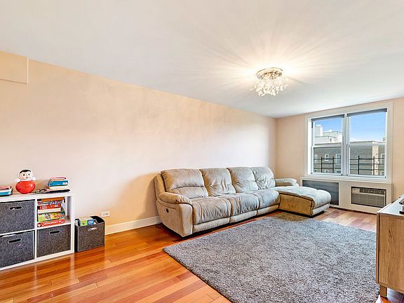 3rd image of 3202 Nostrand Ave APT 6C