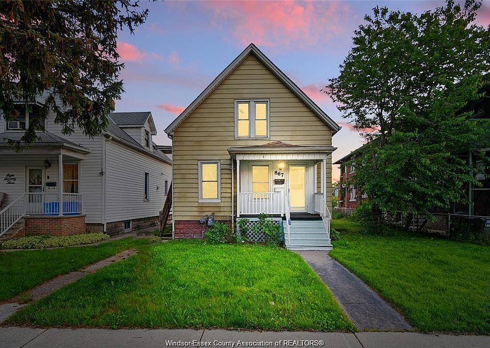 1st image of 867 Langlois Ave
