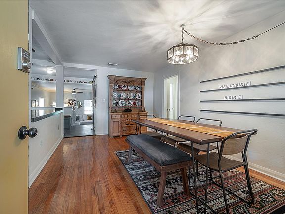 4th image of 4107 N Seminole Ave