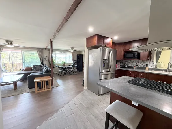 12970 Highway 8 Business Space 64, El Cajon, CA 92021