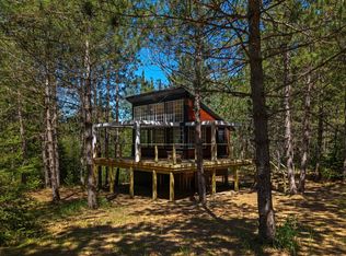 1375 Lady Slipper Dr, Fairview, MI 48621
