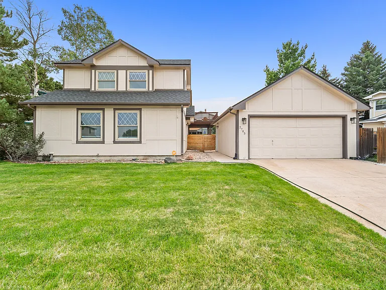 2785 Frazier Ln — Photo 1