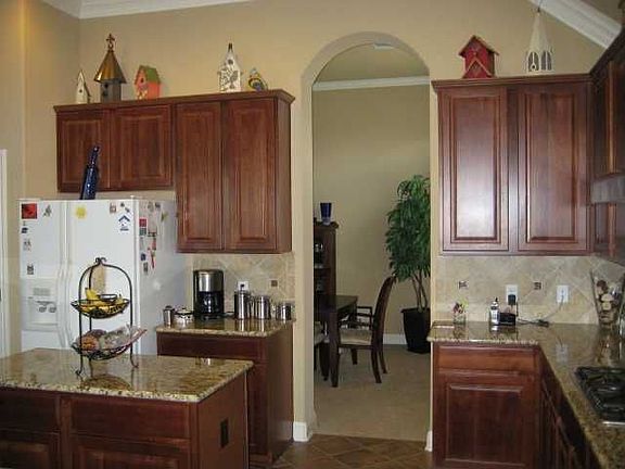 3rd image of 15301 Bandon Dr