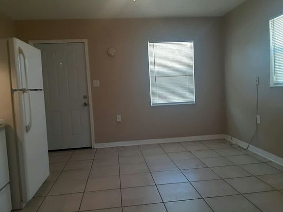 2nd image of 10632 106th Ave N APT 18