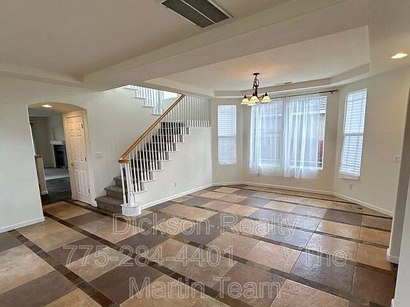 4th image of 2760 Arrowsmith Dr