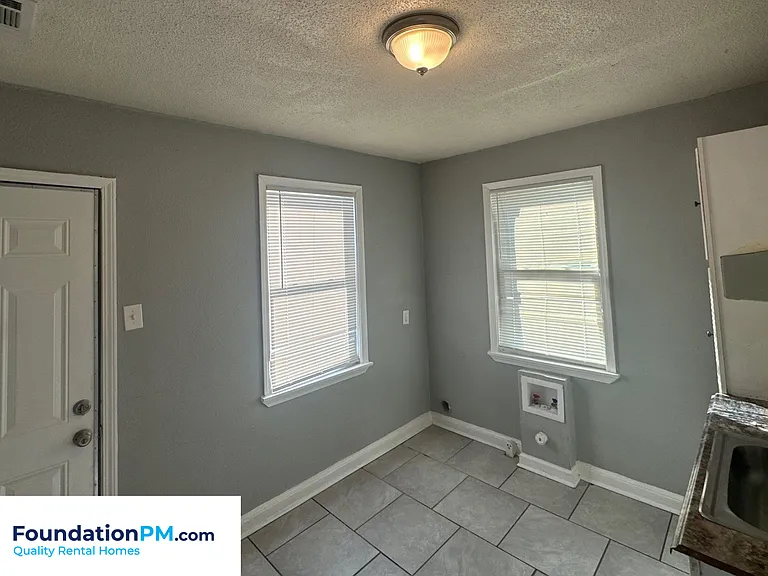 750 Lipford St — Photo 4