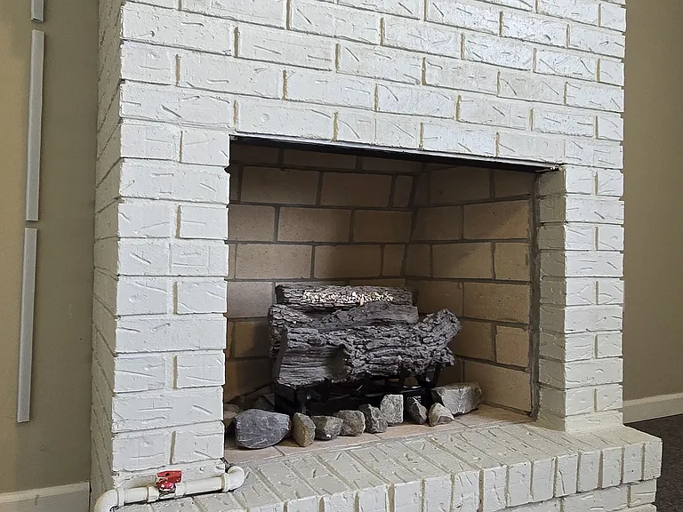 321 Poplar St — Photo 3