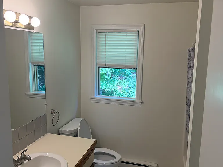 96 Amherst Rd #B — Photo 8