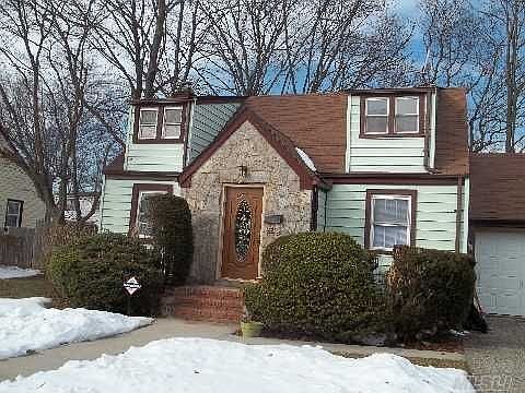 1st image of 162 Howard Ave