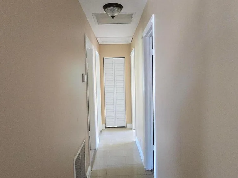 815 Silver Beach Rd — Photo 5