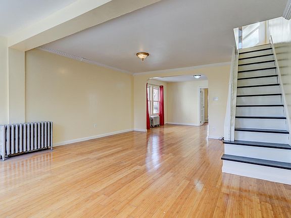 3rd image of 9219 220th St Floor 1