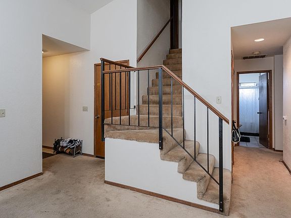 4th image of 491 Sherry Drive