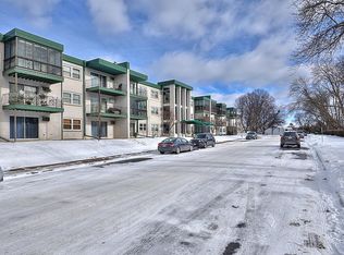 2710 Dale St N #B111, Roseville, MN 55113