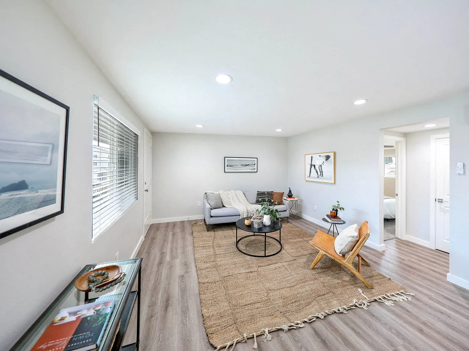 Pacific West Villas — Photo 4