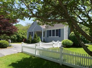 40 Church St, Mattapoisett, MA 02739