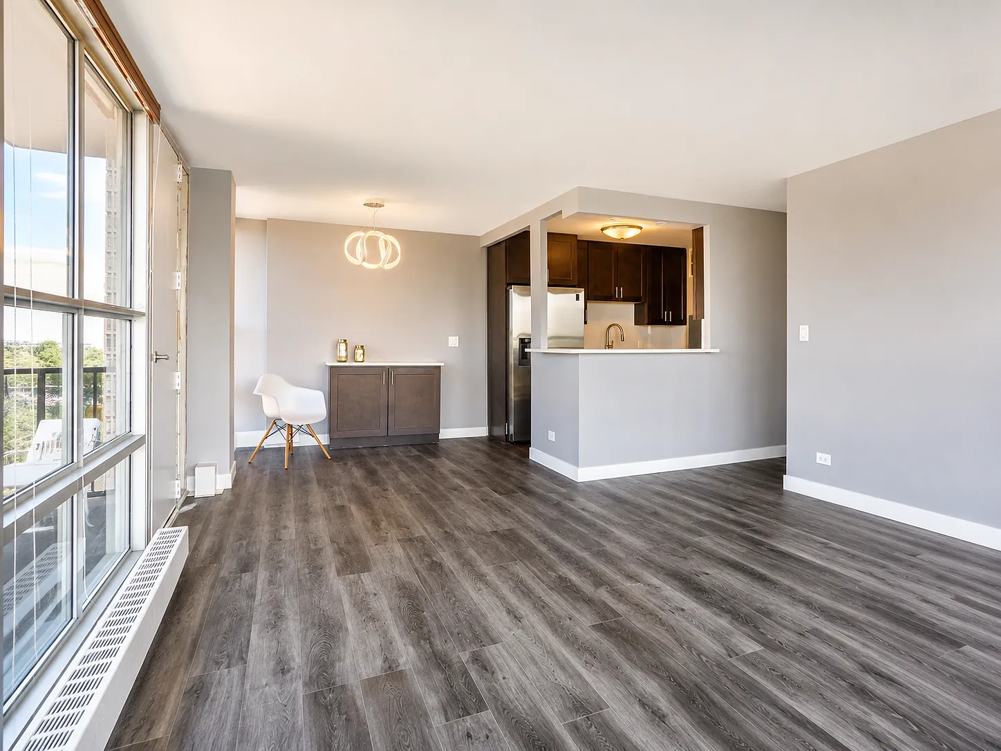 2 bed, 1100 sqft, $2,000 — Photo 4