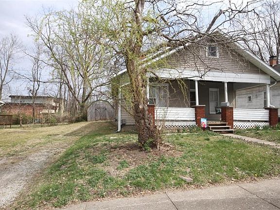 2nd image of 804 Mount Vernon Ave