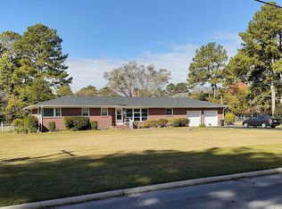 1612 Clarksville Dr, Scotland Neck, NC 27874