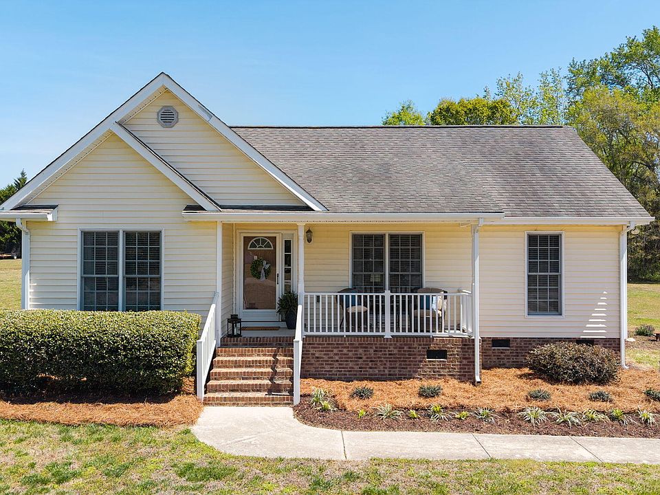 1st image of 65 Candlewood Dr
