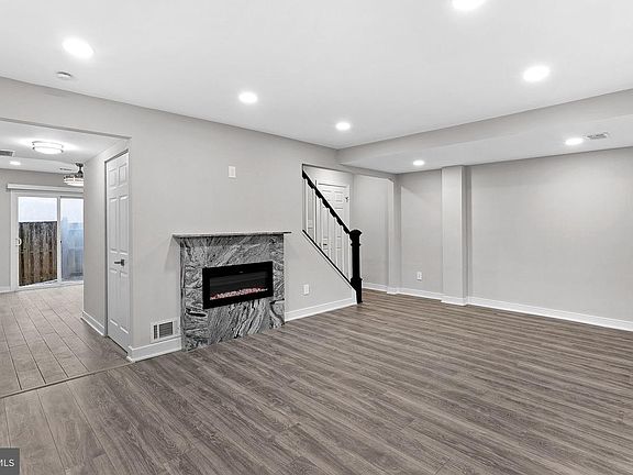 2nd image of 9824 Hagel Cir
