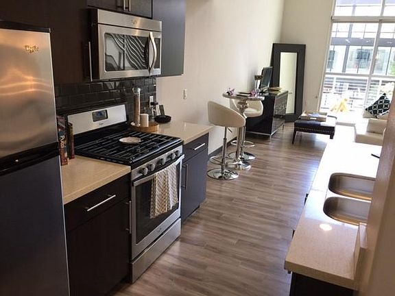 3rd image of 7117 Santa Monica Blvd #520