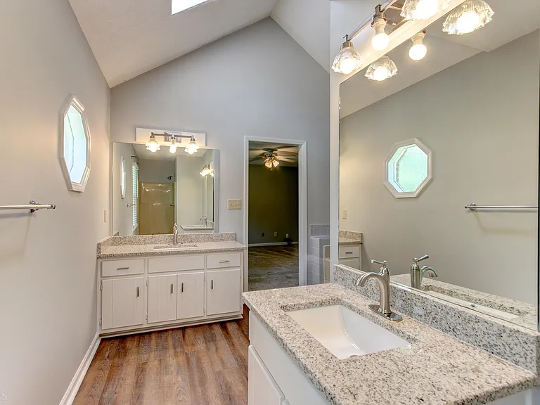 180 Fairfield Cir — Photo 35
