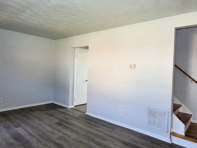 Pembroke Pines Apartments — Photo 17