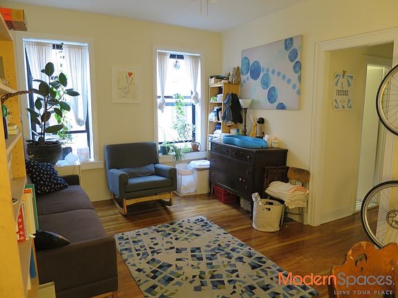 3rd image of 1114 46th Ave APT 3J