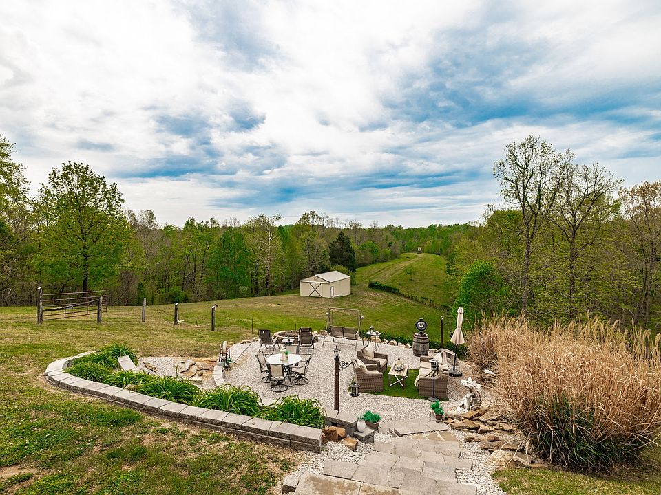31st image of 1103 Johnny Spears Rd