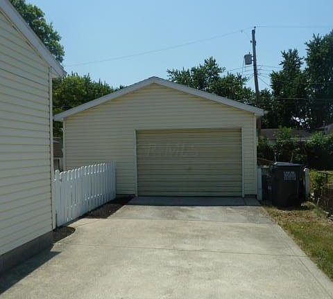 3rd image of 4975 Talford Ct