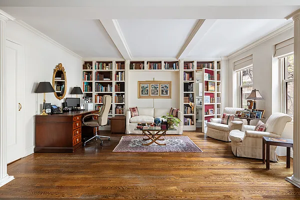 Living room, photo 5