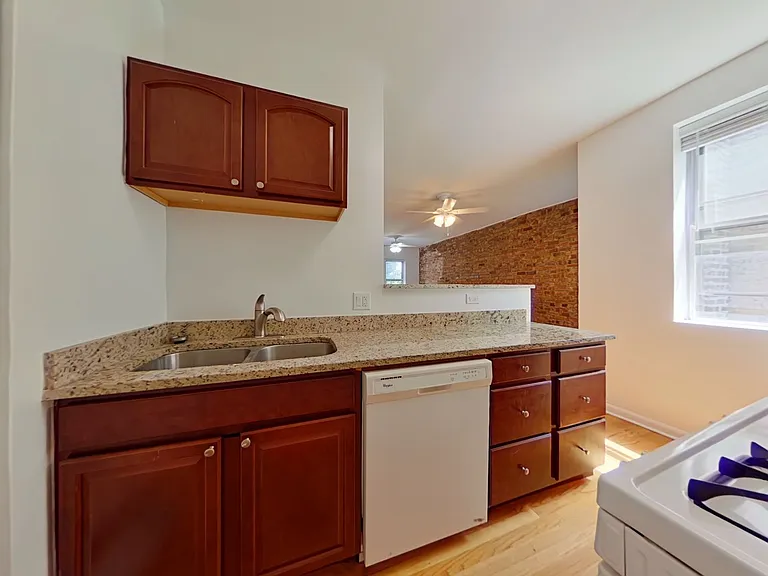 1307-17 W. Addison — Photo 29